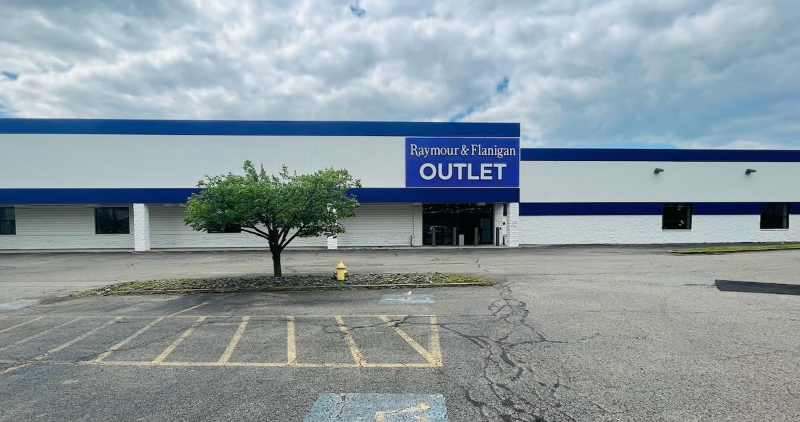 Raymour flanigan deals outlet near me